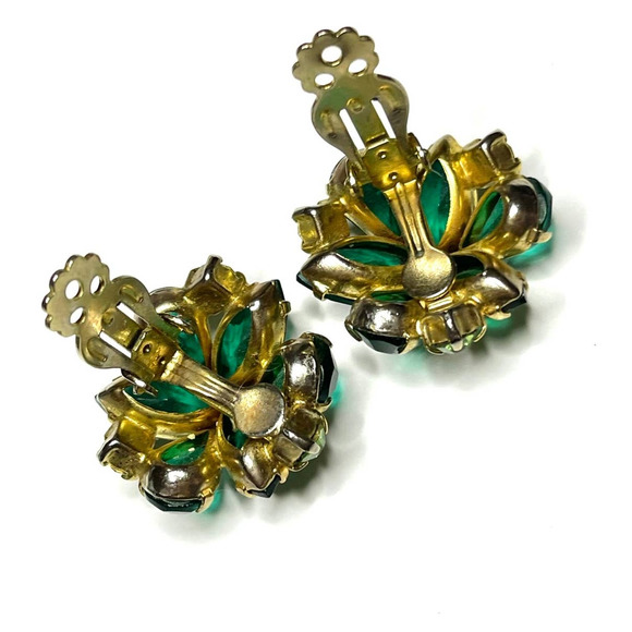Clip Earrings Emerald Green Peridot Gold Uranium Glass Vtg Estate Jewelry O30 - Picture 4 of 6